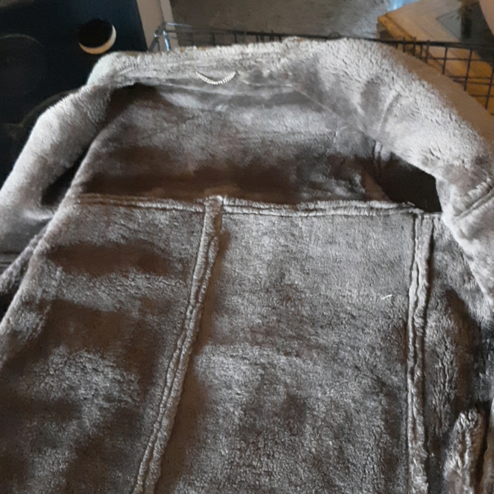 Leather jacket - Picture 3 of 6
